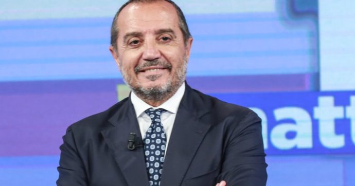 Franco Di Mare condannato: “Ha diffamato in diretta tv il comandante della Polizia Locale di Verona”. Multa da 15mila euro