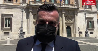 Copertina di Omofobia, Zan: ‘Testo alternativo del centrodestra? Vogliono solo affossare la mia legge. Se ostruzionismo continua, si vada in Aula’