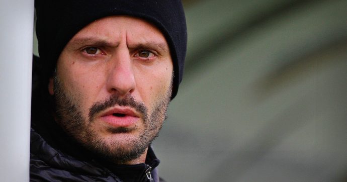 Genoa, Alberto Gilardino esonerato a sorpresa: in panchina arriva Patrick Vieira, che litigò con Balotelli