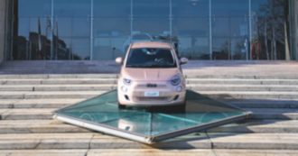 Copertina di Fca non ha più bisogno di Tesla:  Stellantis rispetta  le “quote verdi”