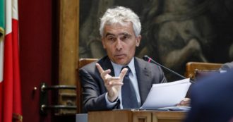 Copertina di “Per i docenti si riparla di sanatoria dei precari per creare altri precari”