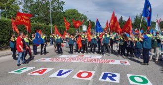 Copertina di Elica, protesta dei lavoratori contro la delocalizzazione dell’azienda in Polonia. Fiom-Cgil: “È una vergogna”