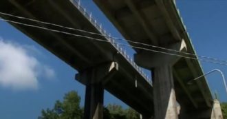 Copertina di Autostrada A12, il viadotto valle Ragone chiude ai mezzi pesanti: traffico in tilt nel Tigullio. Il Mit: “Frenate tir possono deformare le pile”