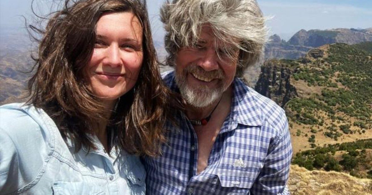 Reinhold Messner sulla moglie Diane Schumacher più giovane di 36 anni: “Sopravviverà anche senza di me”