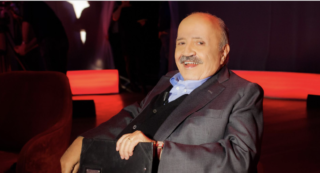 Copertina di Maurizio Costanzo si racconta a FQMagazine: “I reality? Il Grande Fratello è andato bene, l’Isola dei Famosi no: se devo vedere uno sconosciuto che non si sa tuffare vado a Ostia”