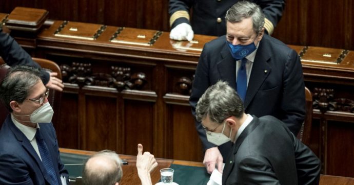 Redditi: per Draghi 581mila euro, Colao 2 milioni di sterline