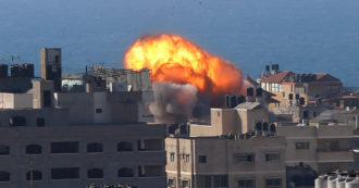 Gli attacchi di Israele contro gli edifici civili di Gaza: lo schema si è ripetuto ancora una volta