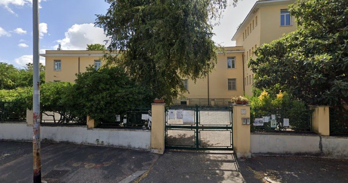 Roma, la scuola di Tor Marancia è un caso: dopo il degrado, gli spari contro gli occupanti abusivi. Segnalazioni da mesi, nessun intervento