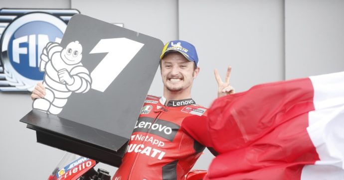 MotoGp, doppietta Ducati in Francia: trionfa Miller davanti a Zarco. Terzo Quartararo che torna leader del Mondiale
