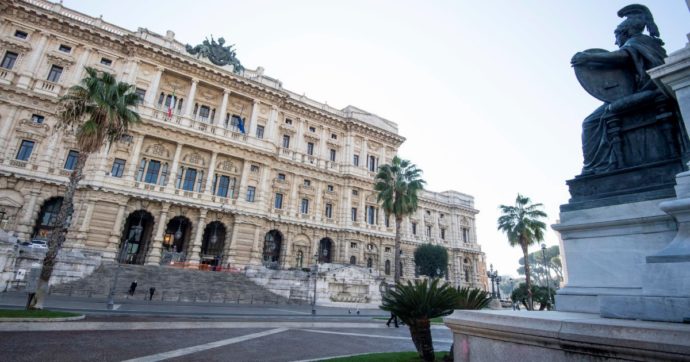 Silvio agli atti: “I miei avvocati vollero registrare quei colloqui”