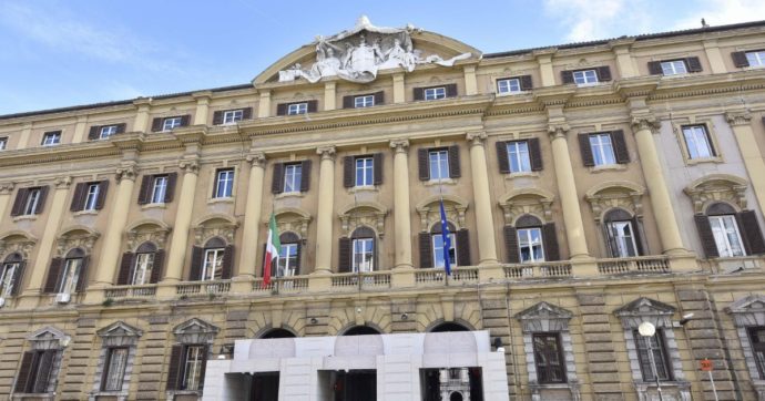 Restano 2 settimane per salvare 1.400 sindaci dal dissesto