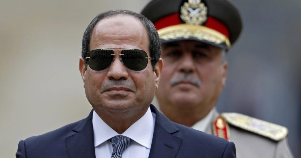 Egitto, “Zaki presto in Italia”: la ‘riconciliazione’ dopo le purghe, il piano di al-Sisi per gli oppositori. “Ma su Regeni non aspettatevi collaborazione”