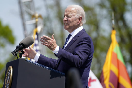 Proteste, critiche e sondaggi: solo per questo Biden ha chiesto a Netanyahu di darsi una calmata