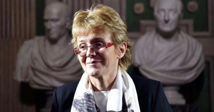 Cattaneo contro il cornoletame: “Il Senato si fermi”