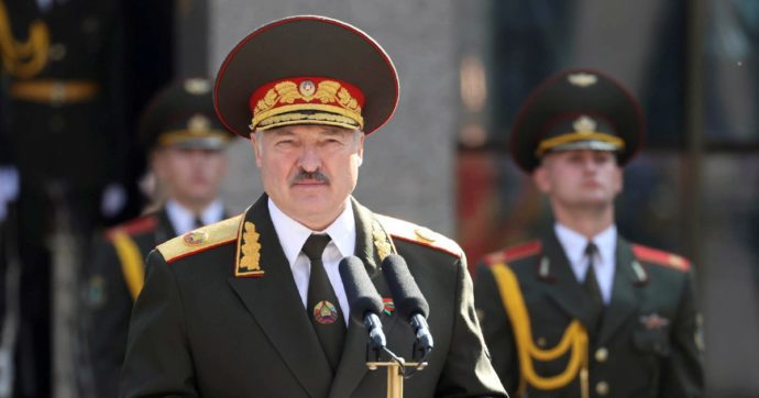 Bielorussia, Lukashenko attacca la Germania: “Anche da Berlino sanzioni contro di noi, è un atto di nazismo”