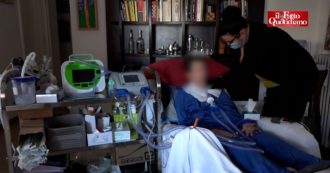 Copertina di Roma, famiglie rimaste senza l’assegno per disabilità gravissime: “Sembra poco, ma per un malato Sla è essenziale. Spese sono molto alte”