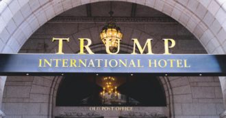 Copertina di Cara fedeltà: Trump lucrò sui seguaci