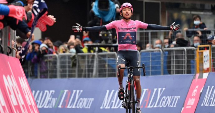 Giro a ruota libera – Il tappone dimezzato consegna la corsa rosa a Bernal: d’ora in poi si lotta per il podio