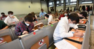 Altro che scuola aperta in estate: scrutini anticipati, si chiude prima
