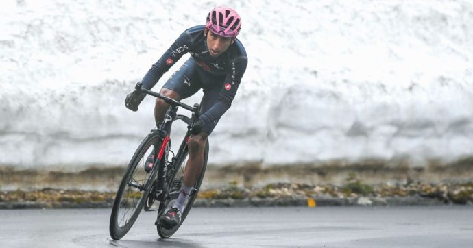 Copertina di La storia si è arresa. Giro d’Italia. Ora decidono gli sponsor