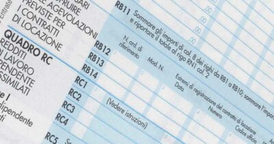 Copertina di Irpef 2019, i dati del ministero: reddito medio di 21.800 euro. 12,8 milioni di italiani non hanno pagato imposte