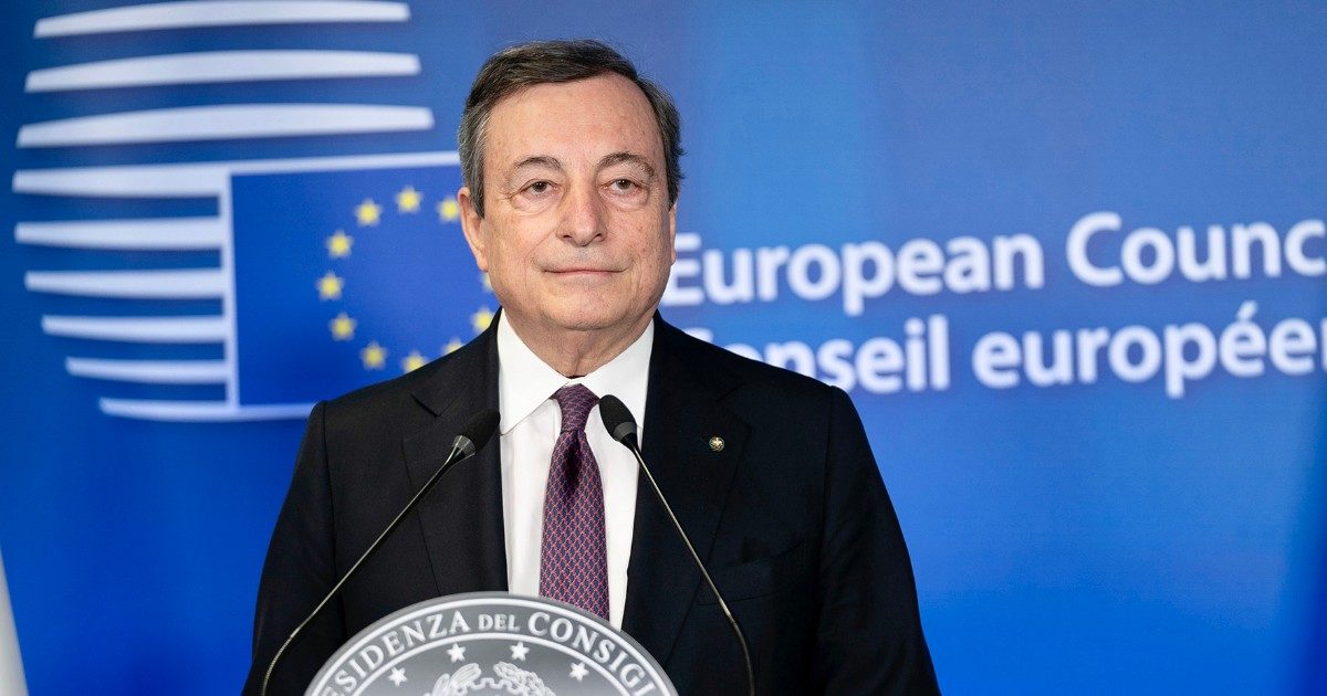 Semplificazioni, la cabina di regia di Draghi può commissariare pure i ministri. E una nuova “Unità per l’efficacia della regolazione” scriverà i disegni di legge
