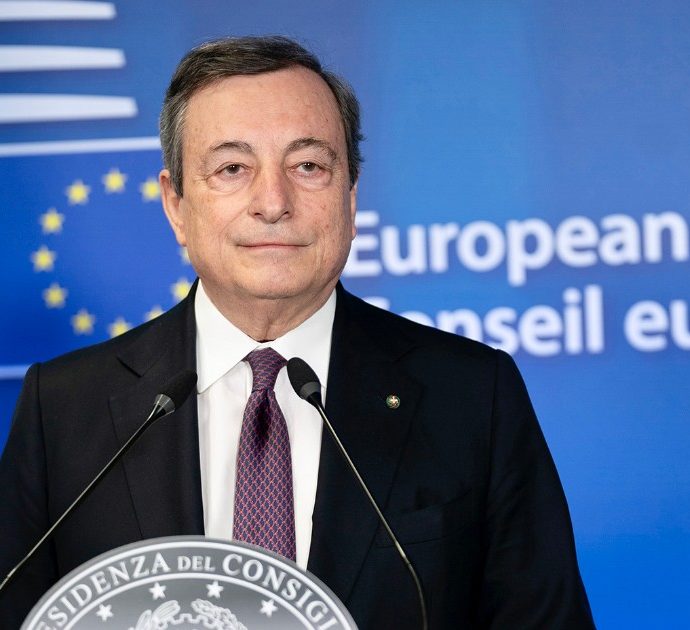 Semplificazioni, la cabina di regia di Draghi può commissariare pure i ministri. E una nuova “Unità per l’efficacia della regolazione” scriverà i disegni di legge