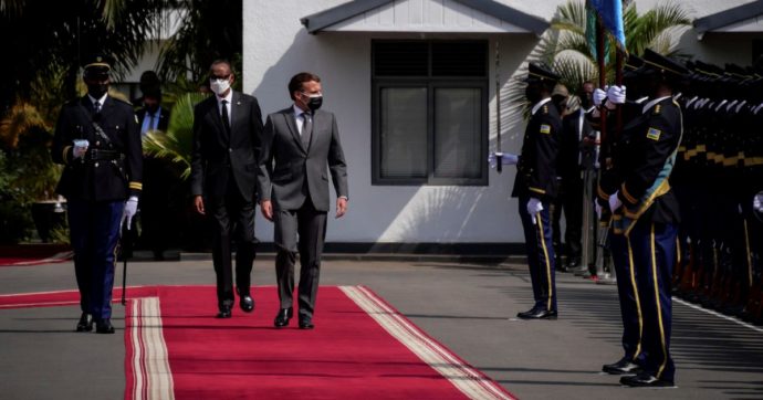 Genocidio, Macron (quasi) si scusa pur di fare affari