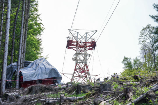 Il Fatto di domani. Mottarone, parte il gioco dello scarico di responsabilità. Covid e morti: perché è ancora così alto il numero? E poi il buffet (vietato) apparecchiato per Figliuolo, nessuno parla ma c’è chi dice no