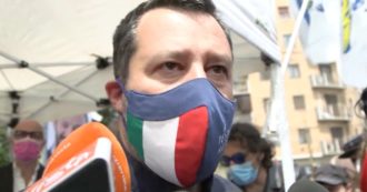 Copertina di Uggetti, Salvini: “Feci il gesto delle manette a Lodi? Chiedo scusa, lo aspetto ai gazebo sul referendum sulla giustizia”