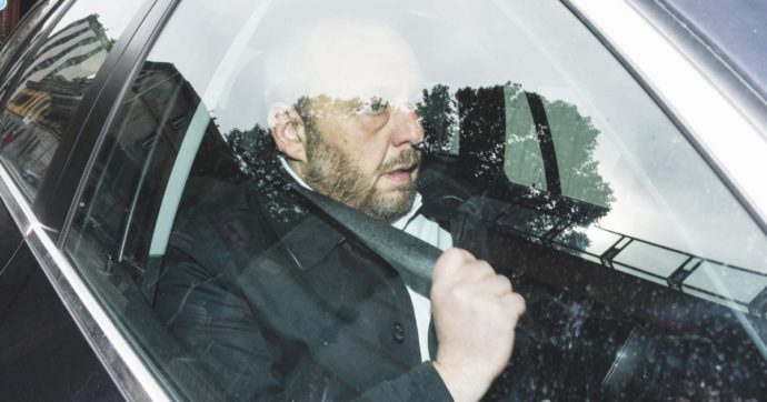 Fu lui che si scusò. E  tutti scrissero: “Ha confessato”