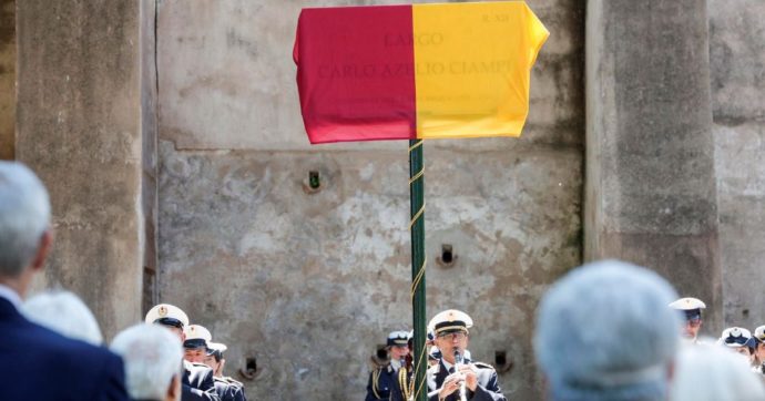 “Ma che ‘Azelio’ mò se scrive con la ‘g’?” E il Comune scivolò sulla targa a Ciampi