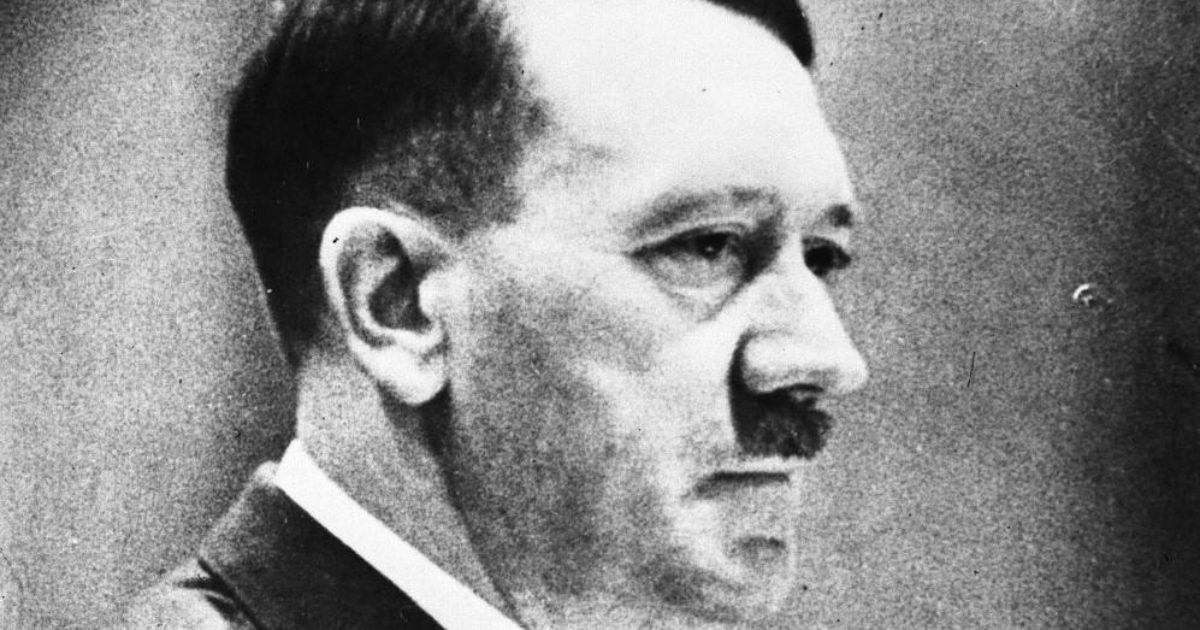 “Mein Kampf”, arriva dalla Francia la nuova edizione critica: solo su prenotazione, non sarà esposto in vetrina