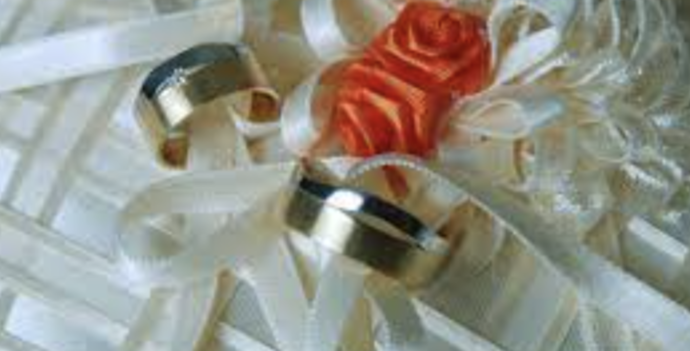 Alcamo, in quarantena perché positiva al Coronavirus va a un matrimonio: denunciate madre e figlia