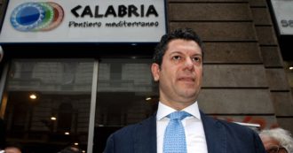 Copertina di Reggio Calabria e il falso attentato del 2004 al sindaco Scopelliti: la ‘ndrangheta e il ruolo dello 007 Mancini nella “pagliacciata” del tritolo senza innesco