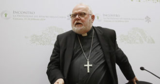 Copertina di “La Chiesa ha fallito sulla catastrofe degli abusi sessuali”. Il capo dei vescovi tedeschi si dimette e accusa: “Siamo a un punto morto”