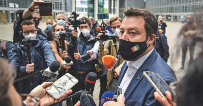 Impaccio e paura tra i fedelissimi: “Matteo sapeva?”