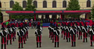 Copertina di Carabinieri, a Roma la cerimonia per il 207esimo anniversario dalla fondazione dell’Arma: segui la diretta tv