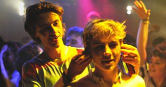 Copertina di Estate ’85, la miglior uscita in sala di questa ritrovata apertura dei cinema italiani è il film di François Ozon