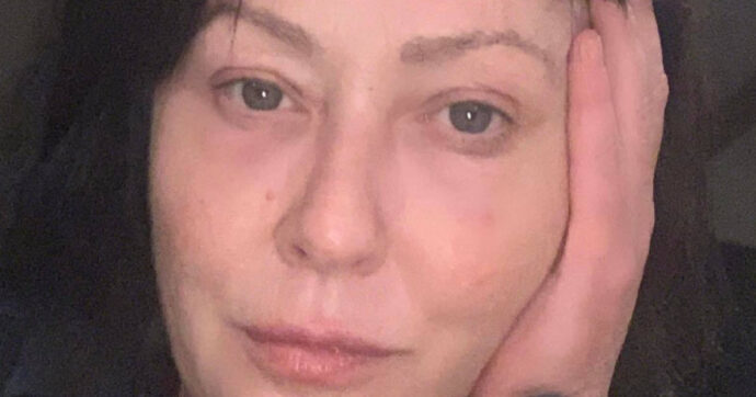 Copertina di Shannen Doherty e l’eredità della villa a Malibù, il patrimonio economico rimasto dopo le cure contro il tumore e gli appartamenti andranno a una persona