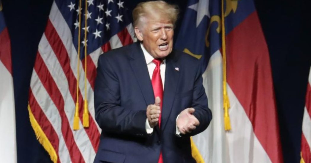 Usa, la procura di New York fa causa a Donald Trump e ai suoi tre figli per frode. E chiede 250 milioni di dollari