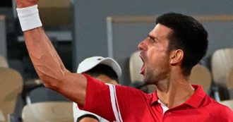 Copertina di Roland Garros, quell’urlo rabbioso di Djokovic dopo aver battuto Matteo Berrettini è la prova della crescita del tennis italiano