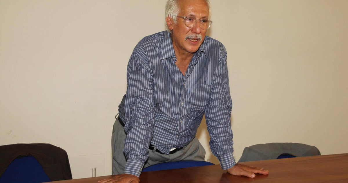 Giorgio Assennato, direttore dell'Arpa Puglia durante la conferenza stampa sull'inchiesta Ilva di Taranto, 27 novembre 2012.
ANSA/INGENITO La Cassandra dell’Ilva: Giorgio Assennato, condannato a risarcire i cittadini che voleva difendere