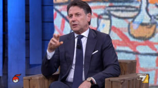 Copertina di Conte alla conquista dei moderati: attenzione a non fare una messa cantata, però. I post di Scanzi