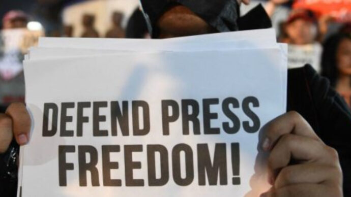 Da Ranucci al caso Fakir: da settimane un colpo dietro l’altro al giornalismo (e alla democrazia)