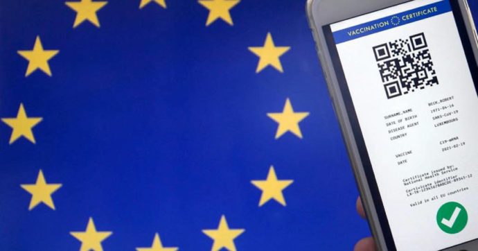 Green pass. App Io, stop del garante (e scontro con Colao)