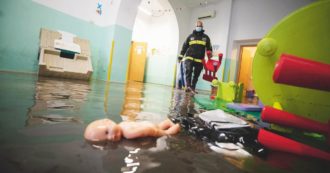 Copertina di Torna “Piove, governo ladro” (solo per Raggi&Appendino)