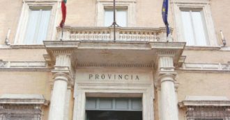 Copertina di Ecco perché dopo il Covid bisognerebbe ripensare ad abolire le Province e le Prefetture