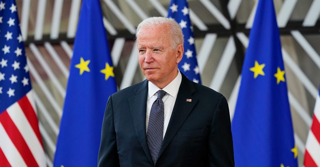 La nuova Guerra Fredda di Biden contro Cina e Russia per rompere i rapporti economici con l’Ue: “Ma non basta una politica aggressiva per tagliare i legami con Pechino”