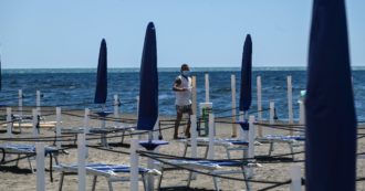 Copertina di Spiagge, per la lobby dei balneari un’altra estate senza gare. E pagano ancora allo Stato solo 100 milioni l’anno a fronte di 15 miliardi di ricavi